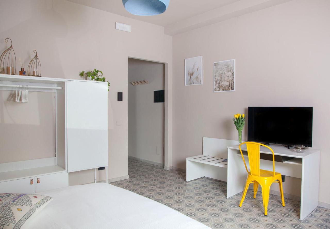 Moncrivel Rooms & Relax Benevello Εξωτερικό φωτογραφία