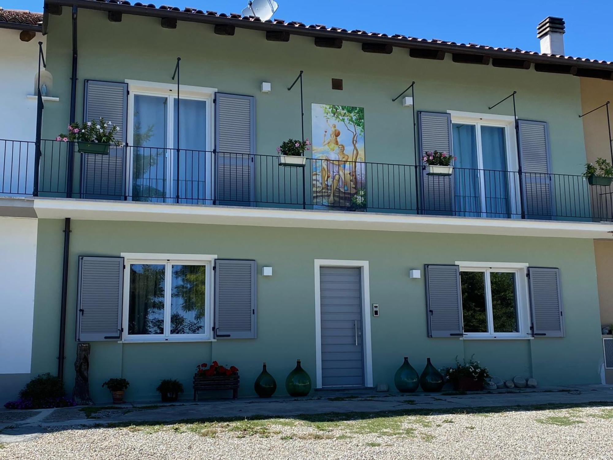 Moncrivel Rooms & Relax Benevello Εξωτερικό φωτογραφία